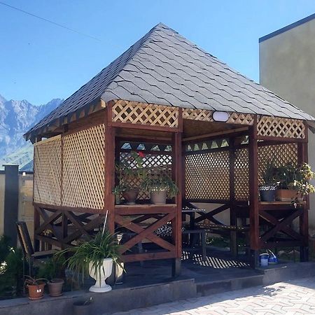 Bibo'S Kokhi Guesthouse Kazbegi Esterno foto
