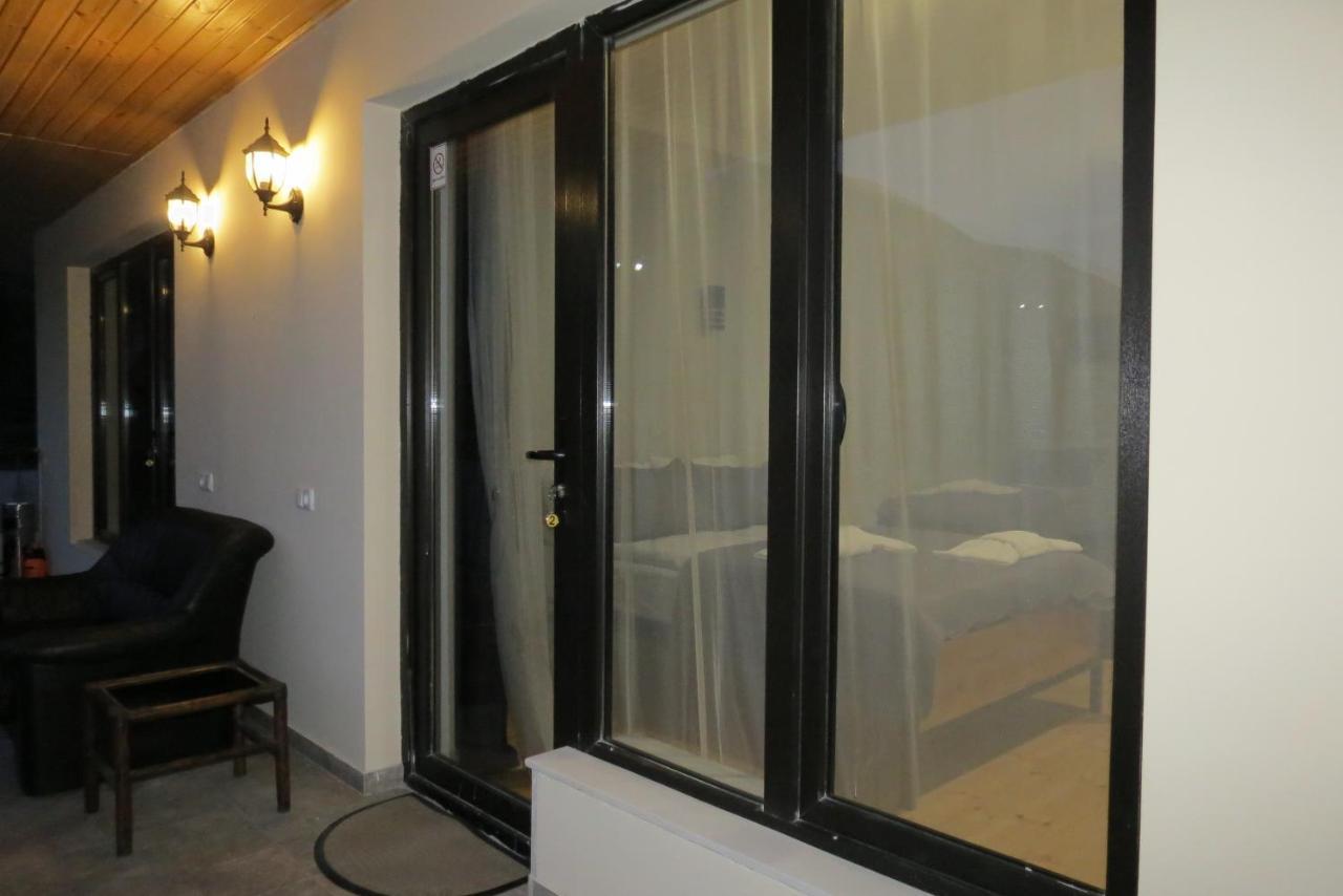 Bibo'S Kokhi Guesthouse Kazbegi Esterno foto