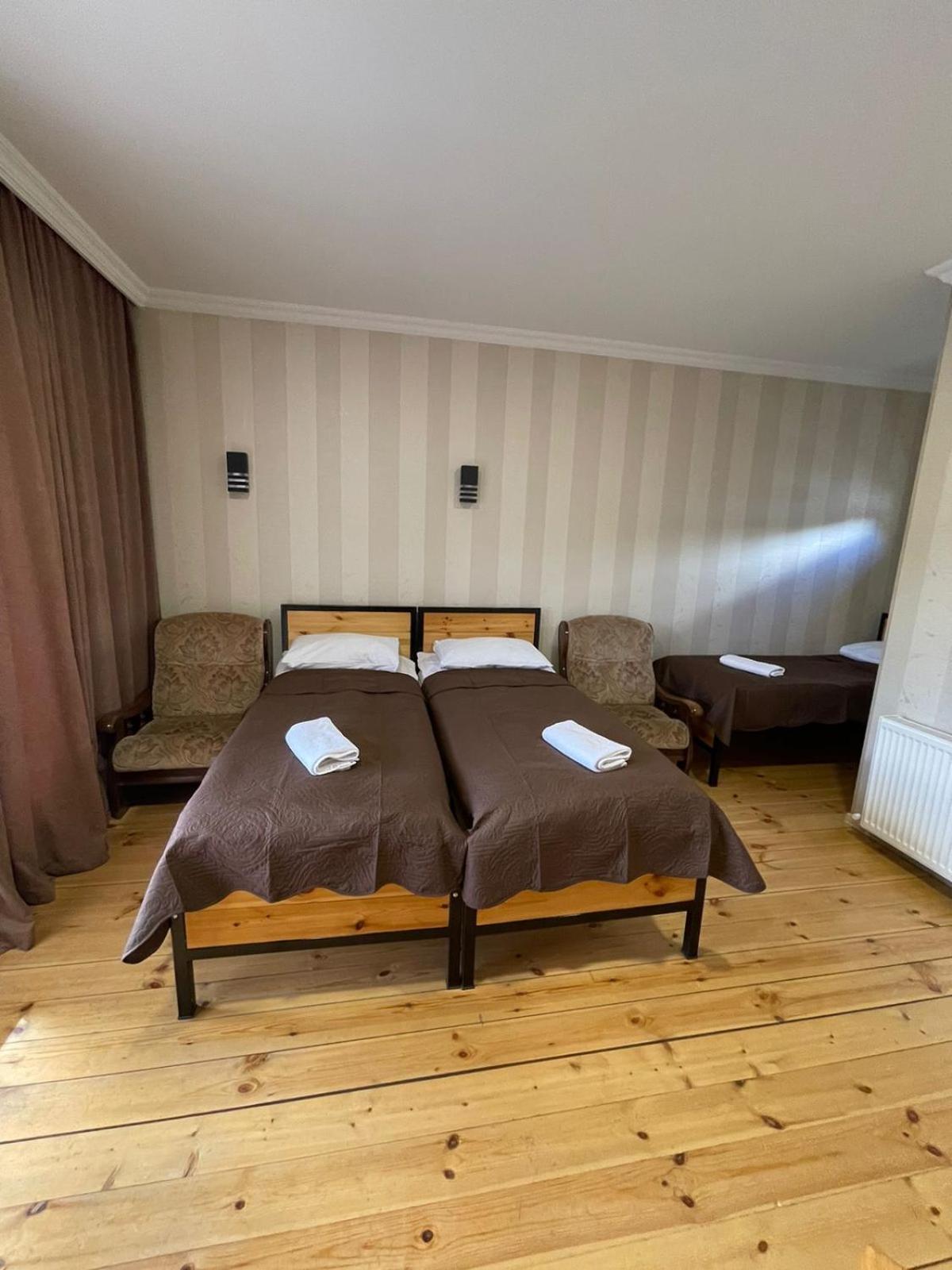 Bibo'S Kokhi Guesthouse Kazbegi Esterno foto